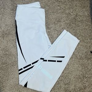 NWOT alo leggings